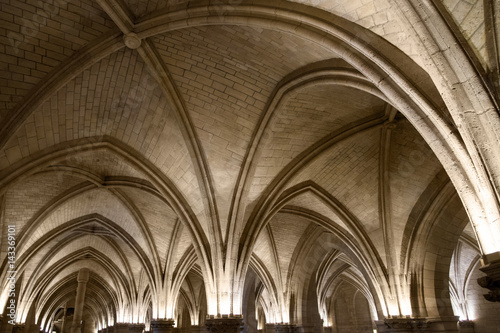 voute de pierres de la conciergerie