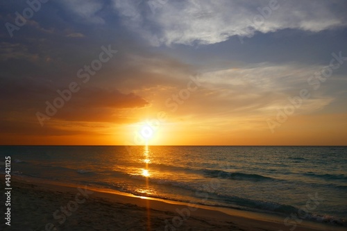 Sonnenuntergang in der Karibik © pattilabelle