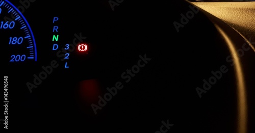 Consol of car showing status of gear and speed