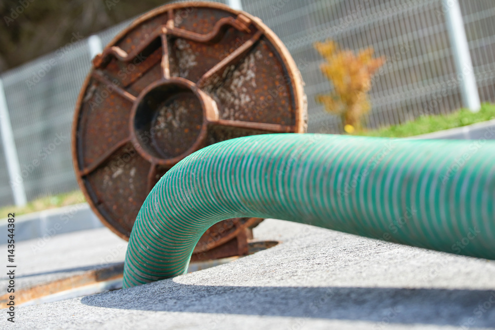 Ταπετσαρία Emptying septic tank, cleaning the sewers
Septic cleaning and sewage removal