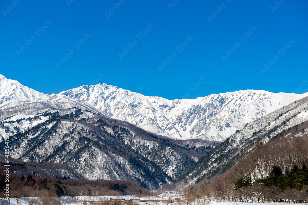 白馬の雪山の雪景色