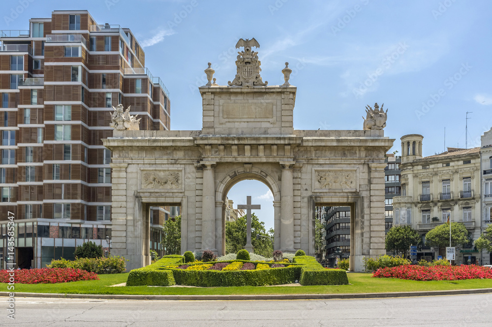 Monument, square, arch, Porta de la Mar, Valencia,Spain.
