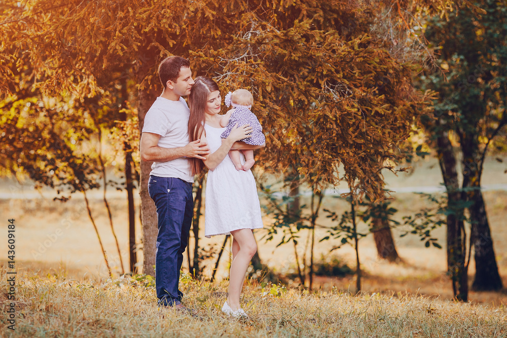 Fototapeta premium family in park