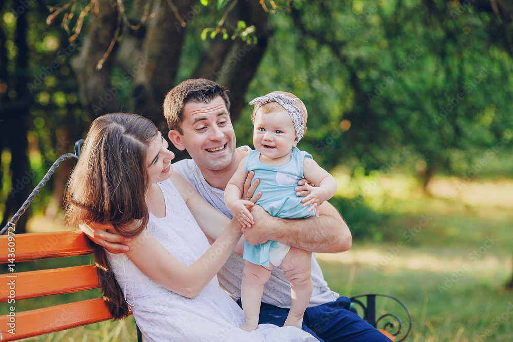 Fototapeta premium family in park