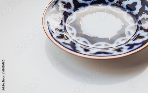 Traditional Uzbek porcelain tableware 