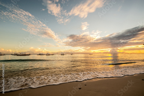 Fototapeta Naklejka Na Ścianę i Meble -  Tropical beach sunset at Philippines