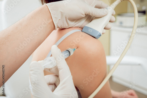 Ultrasound-guided platelet-rich plasma injection of the shou