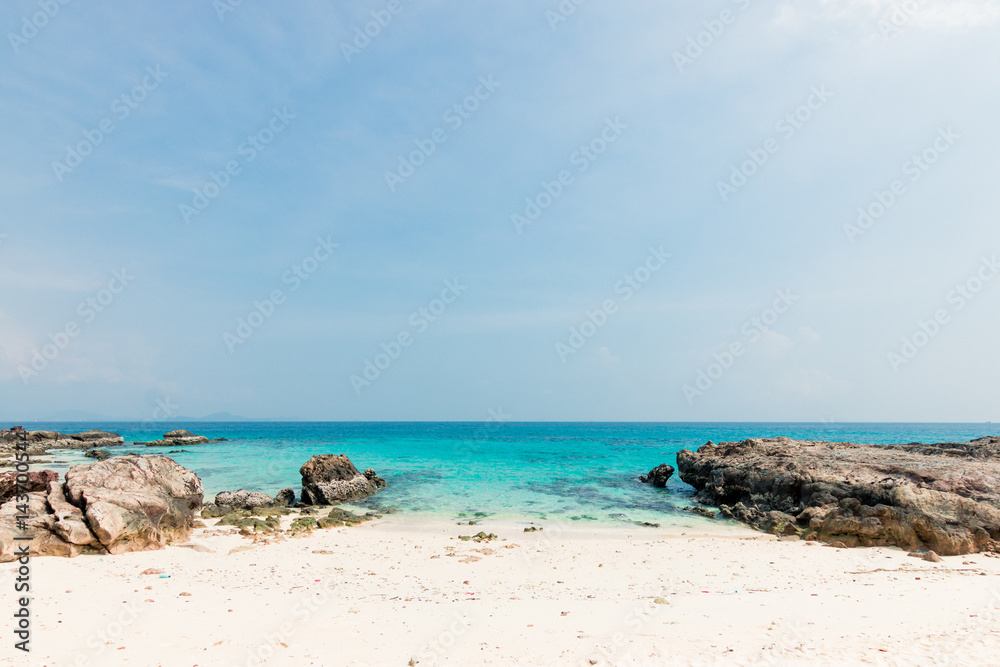 Maiton private island blue paradise Maiton private island blue paradise