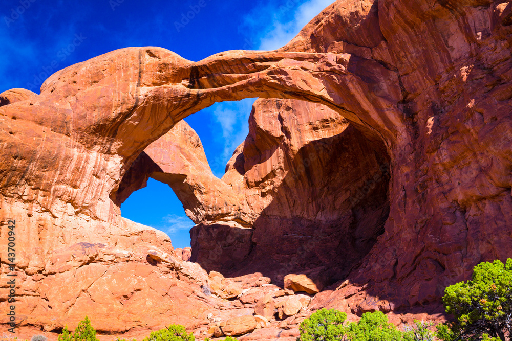 Double arch