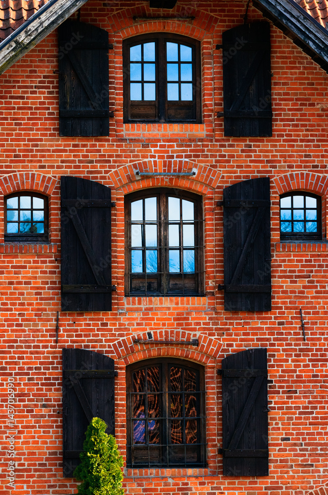 Obraz premium Piękny Dom z Czerwonej Cegły