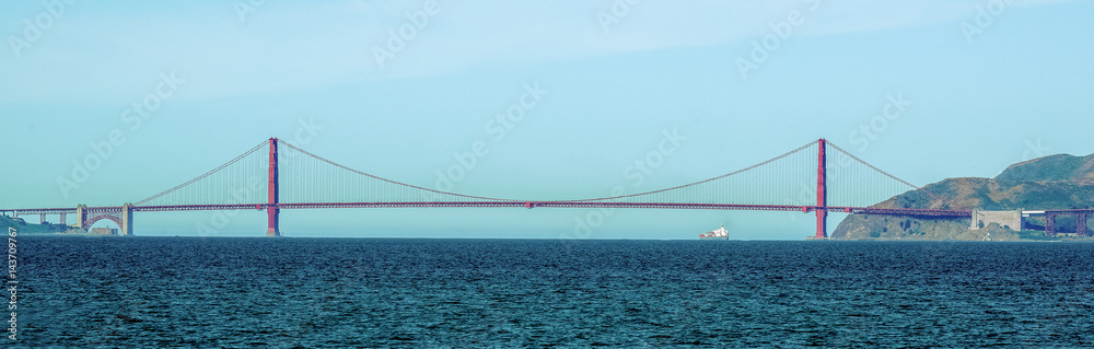 Fototapeta premium Most Golden Gate Z Daleka