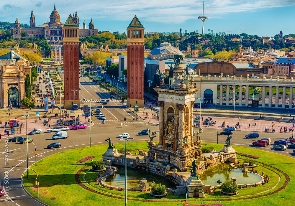 Aerial top view of Barcelona, Catalonia, Spain in the spring. Placa d'Espanya, Plaza de Espana, the Spanish Square. The Palau National, National Palace, National Art Museum of Catalonia
 - obrazy, fototapety, plakaty 