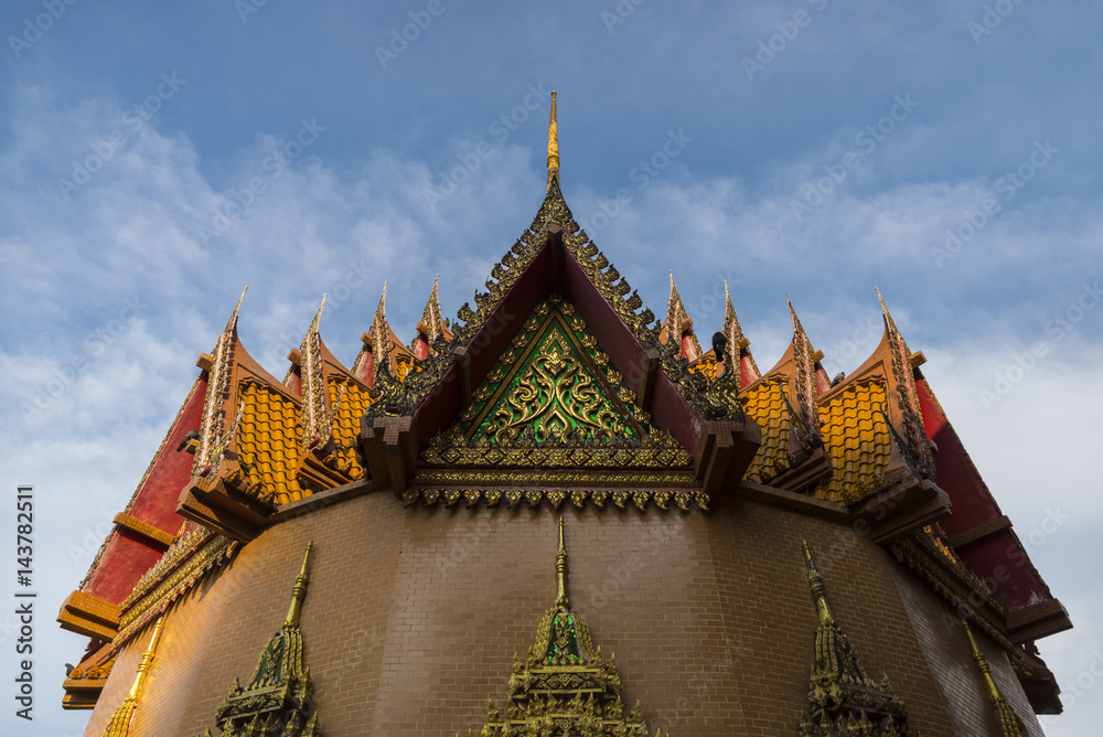 Fototapeta premium Beautiful Thai traditional buddha pagoda