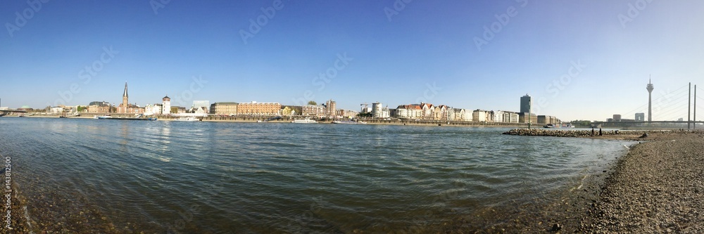 Fototapeta premium Düsseldorf Skyline Panorama