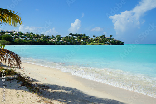 Fototapeta Naklejka Na Ścianę i Meble -  Карибы. Пляж острова Антигуа