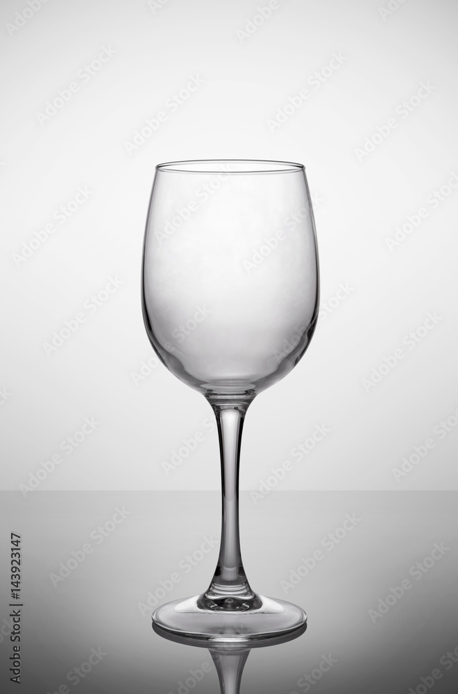 Obraz premium Empty glass for red or white wine