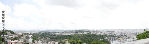 沖縄の首里城から見える風景パノラマ