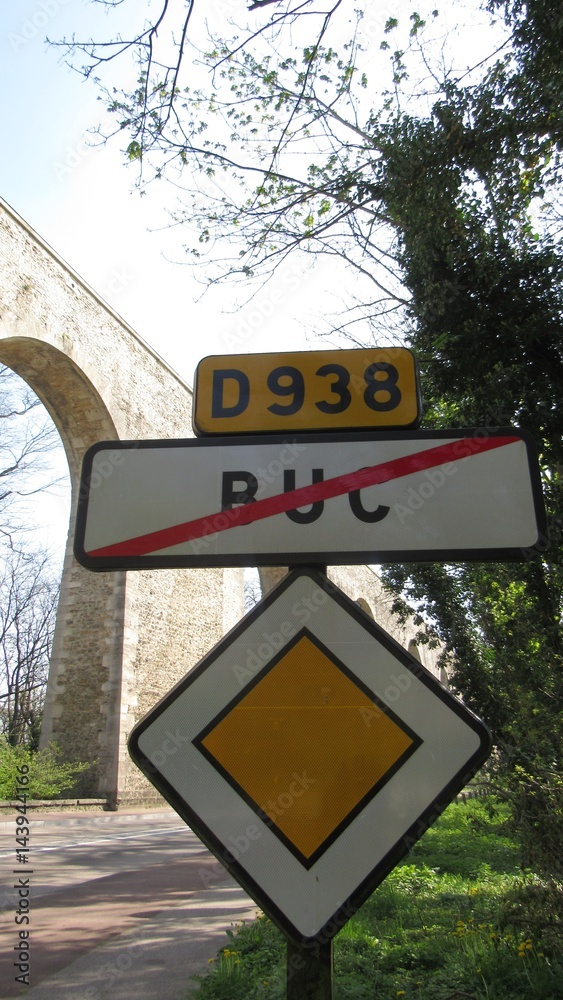 Fototapeta premium Buc et son aqueduc, Yvelines