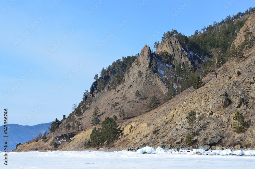 Прибайкальский национальный парк зимой