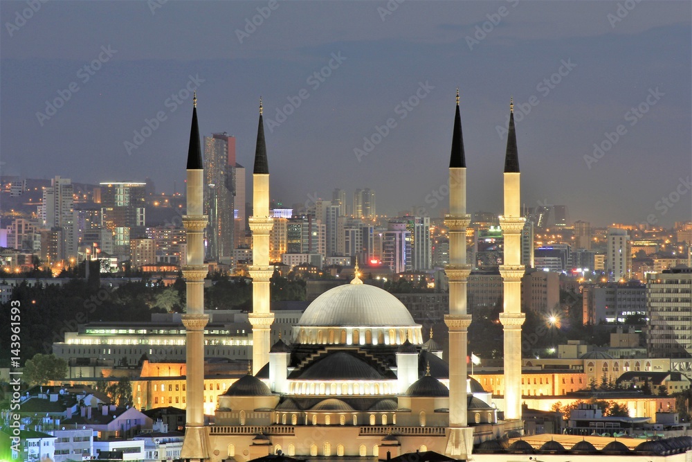 Fototapeta premium Kocatepe Mosque In A Summer Night
