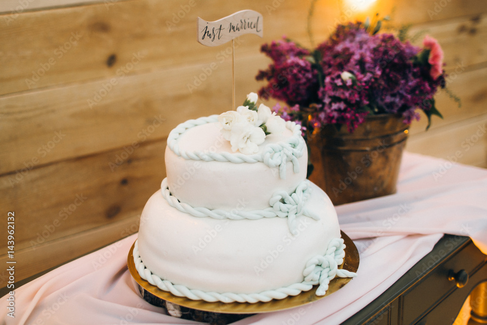 Heavenly wedding cake Heavenly wedding cake