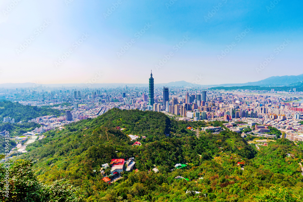 Fototapeta premium Scenic view of Taipei city