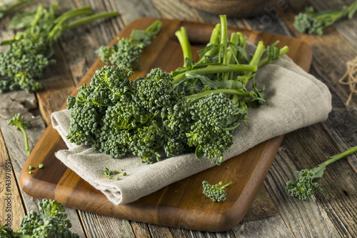 Raw Green Organic Broccolini