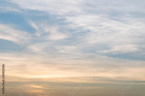 Fototapeta Naklejka Na Ścianę i Meble -  Closeup beautiful sky with cloud in the evening textured background