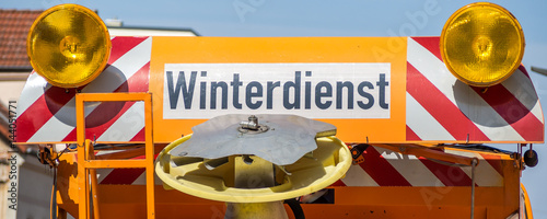 Winterdienst Streufahrzeug photo