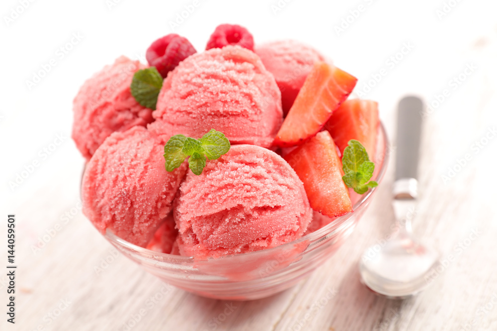 strawberry ice cream strawberry ice cream