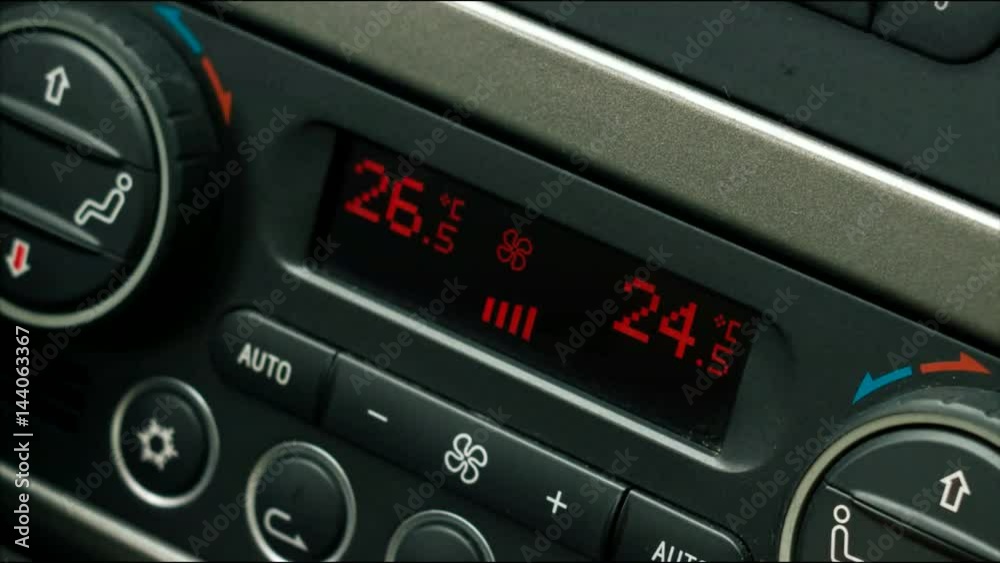 Car air conditioning adjusting temperature climate control Car air conditioning adjusting temperature climate control