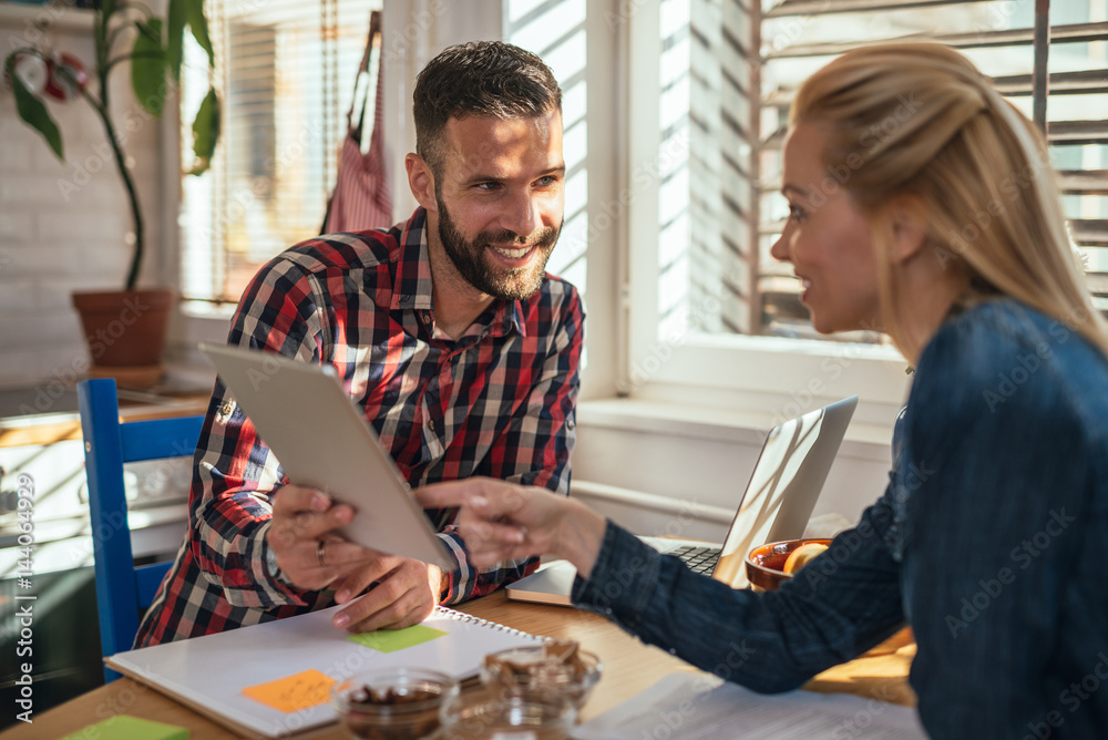 Fototapeta premium Working from home means more time with you!