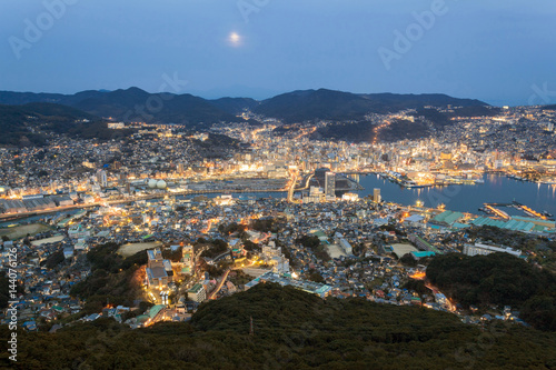 Obraz na płótnie Ten Million Dollar Views of Nagasaki city, Japan in sunset from Mount Inasa observation. w salonie