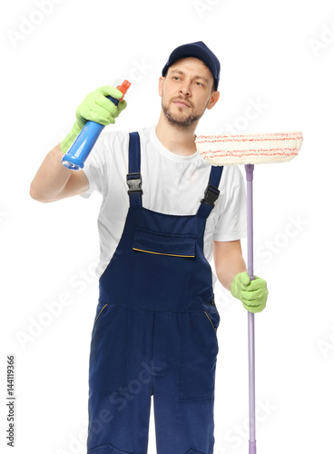 Young window cleaner on whi...