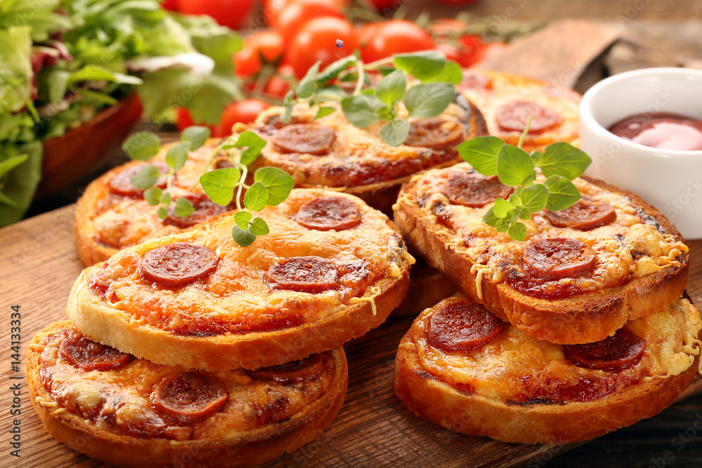 Fresh toast with cheese and chorizo sausage Fresh toast with cheese and chorizo sausage