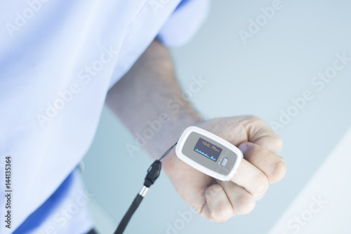 Blood pressure finger monitor