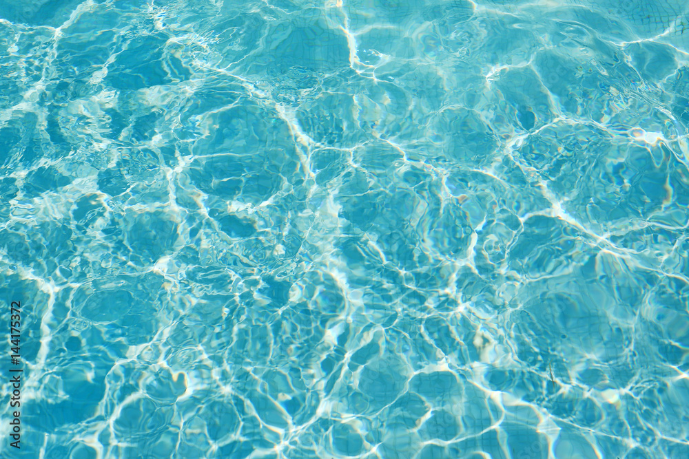 Patterns movement of water in the pool Patterns movement of water in the pool