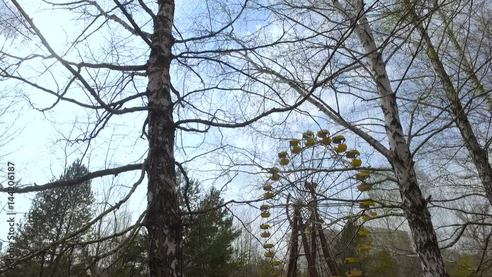 Ukraine, Pripyat, 6 april 2017:Ferris wheel in the city of Pripyat Ukraine, Pripyat, 6 april 2017:Ferris wheel in the city of Pripyat