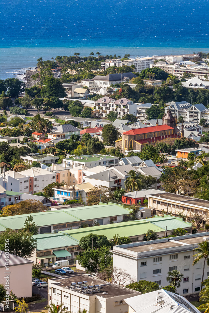 Fototapeta premium ville de Saint-Denis, quartier de la Petite-île, Réunion 