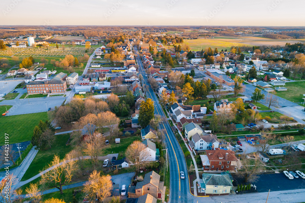 Aerial view of Main Street, in Shrewsbury, Pennsylvania. - obrazy, fototapety, plakaty 