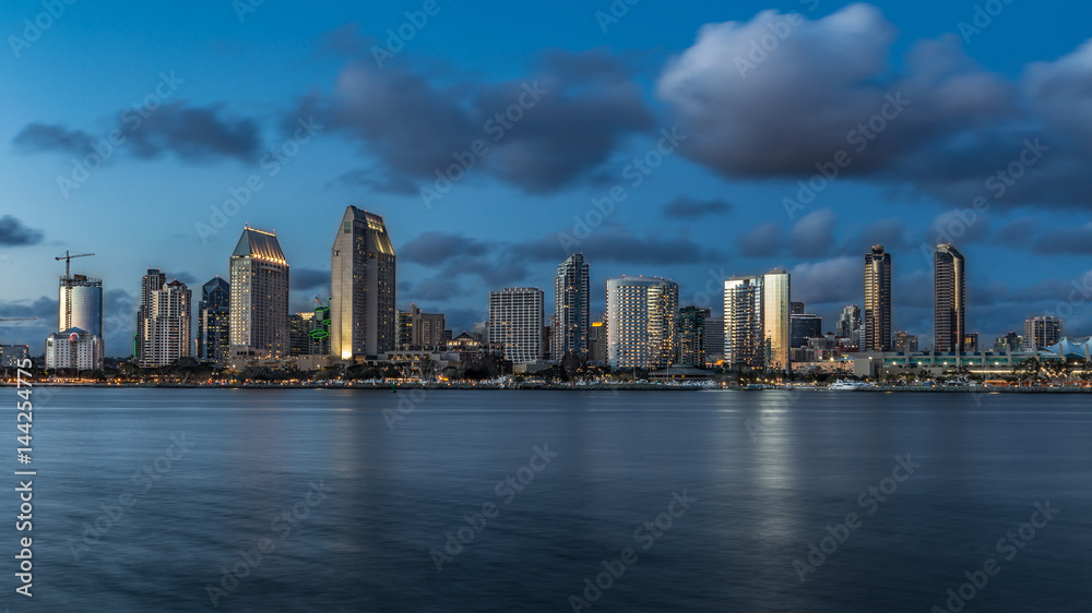 Fototapeta premium City at Dusk