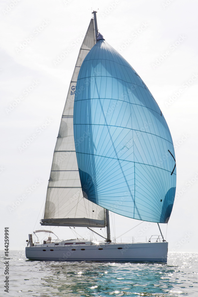 Obraz premium Żaglowiec -odbicie