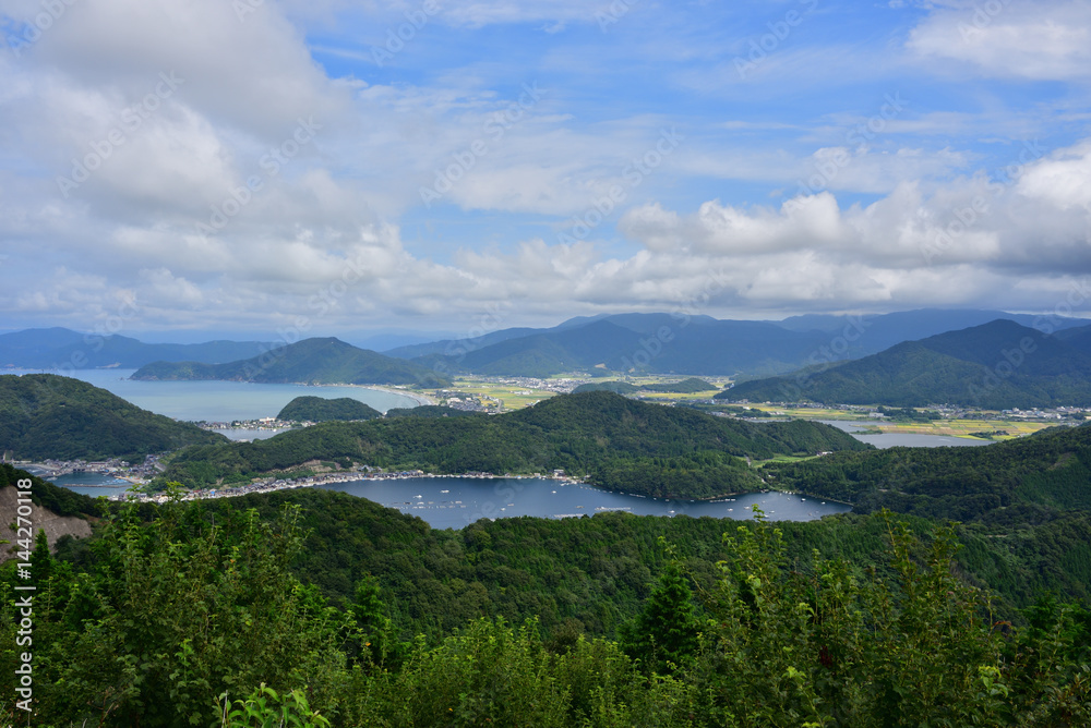 Fototapeta premium 三方五湖と周りの集落(2016年9月)