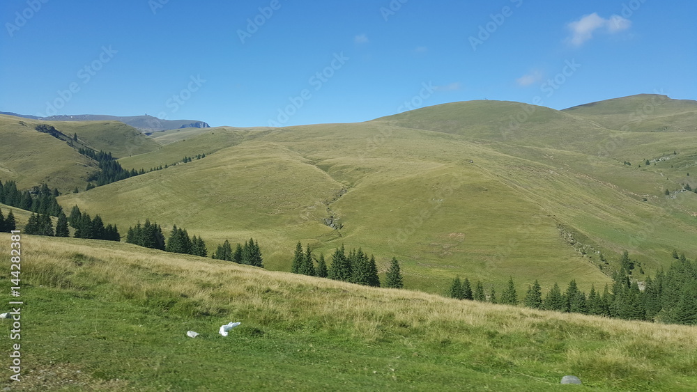 Obraz premium Summer day in the mountains