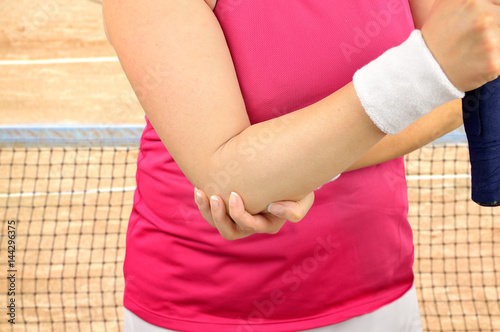 Photography tennis woman player injured
