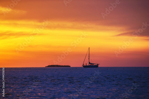 Fototapeta Naklejka Na Ścianę i Meble -  Ocean sunset landscape