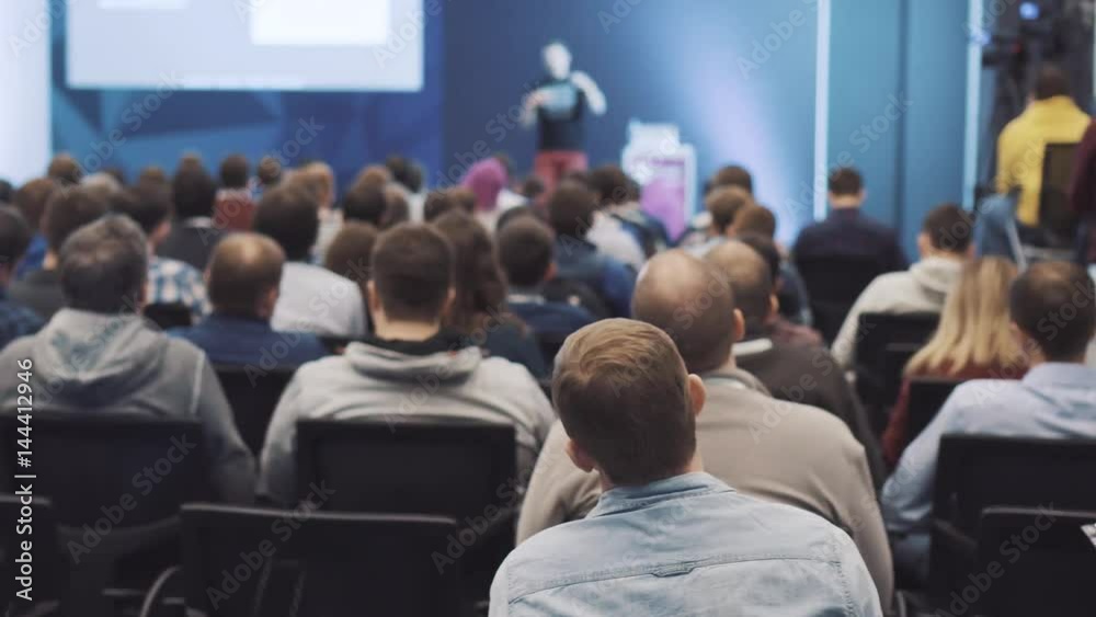 They talk about modern technologies and IT. Problems of digital security, IT people. Listen to the speaker They talk about modern technologies and IT. Problems of digital security, IT people. Listen to the speaker