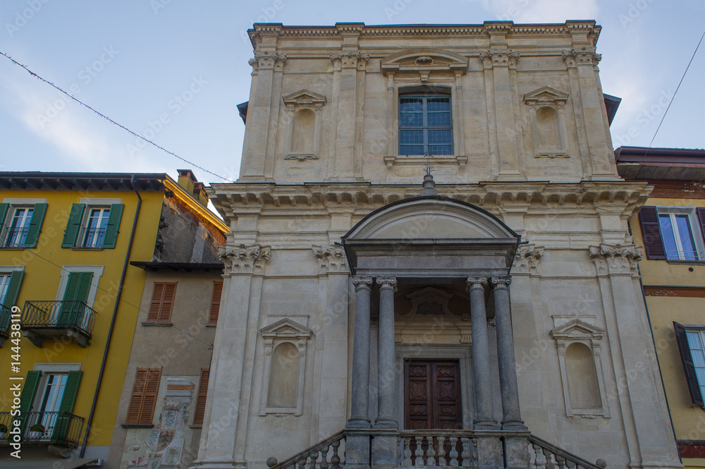 Fototapeta premium Chiesa di Santa Maria di Loreto in Arona, Piemont , Italy
