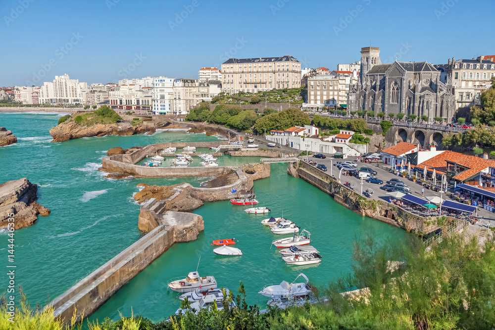 Port for small boats in Biarritz, Aquitaine, France - obrazy, fototapety, plakaty 