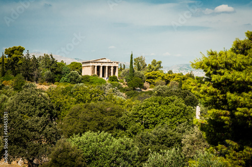 Obraz na płótnie Greece, Athens, August 2016, The Acropolis of Athens, ancient citadel located on an extremely rocky outcrop above the city of Athens w salonie